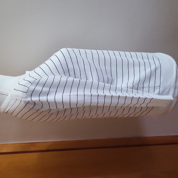 Vince Striped Lightweight Cotton Knit Top White/Black Size Large - Picture 4 of 9